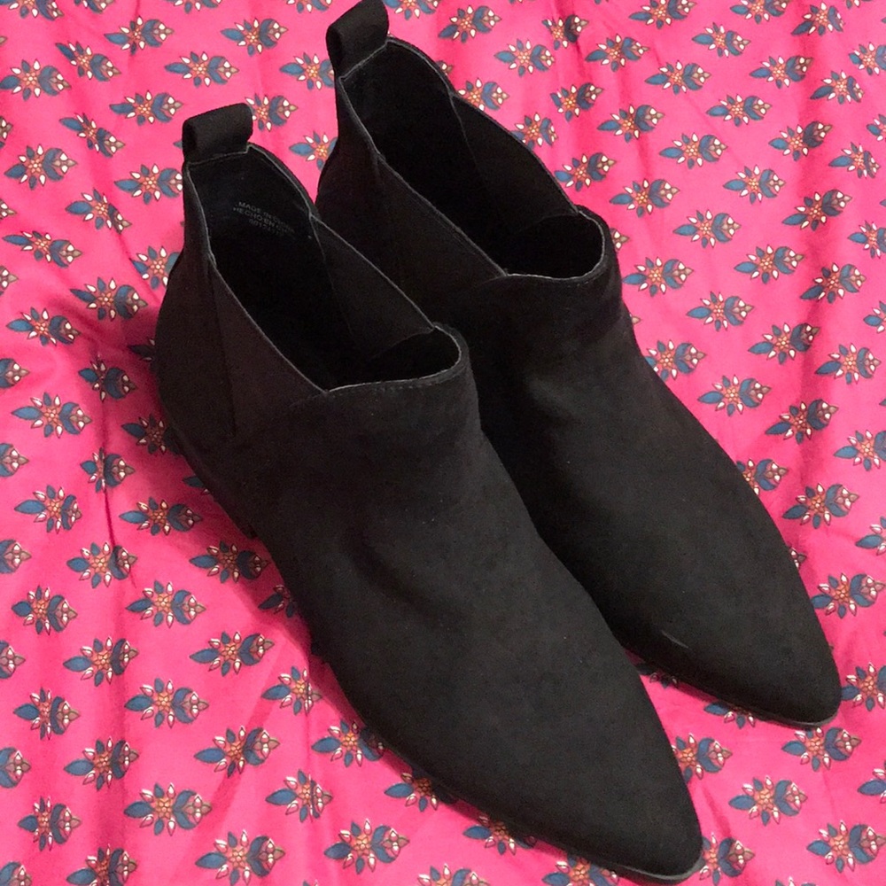Ankle boots with small heel
